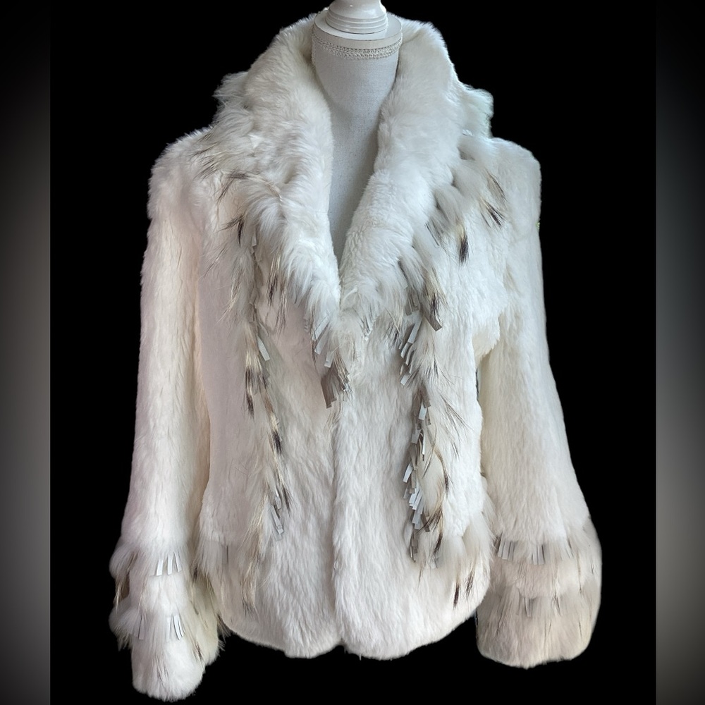 Elegant White Rabbit Fur Jacket - Picture 3 of 13